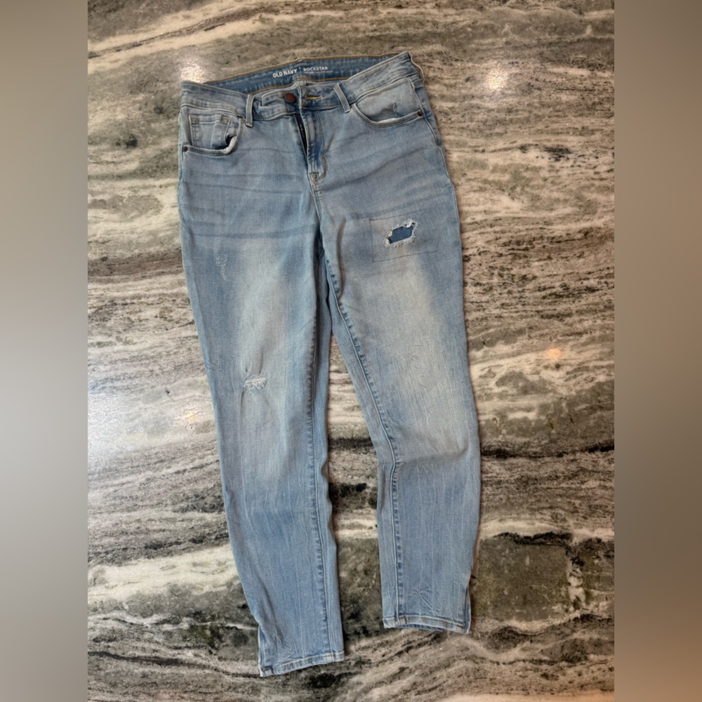 Old Navy Light Blue Distressed Mid Rise Women Jeans
8 Regular